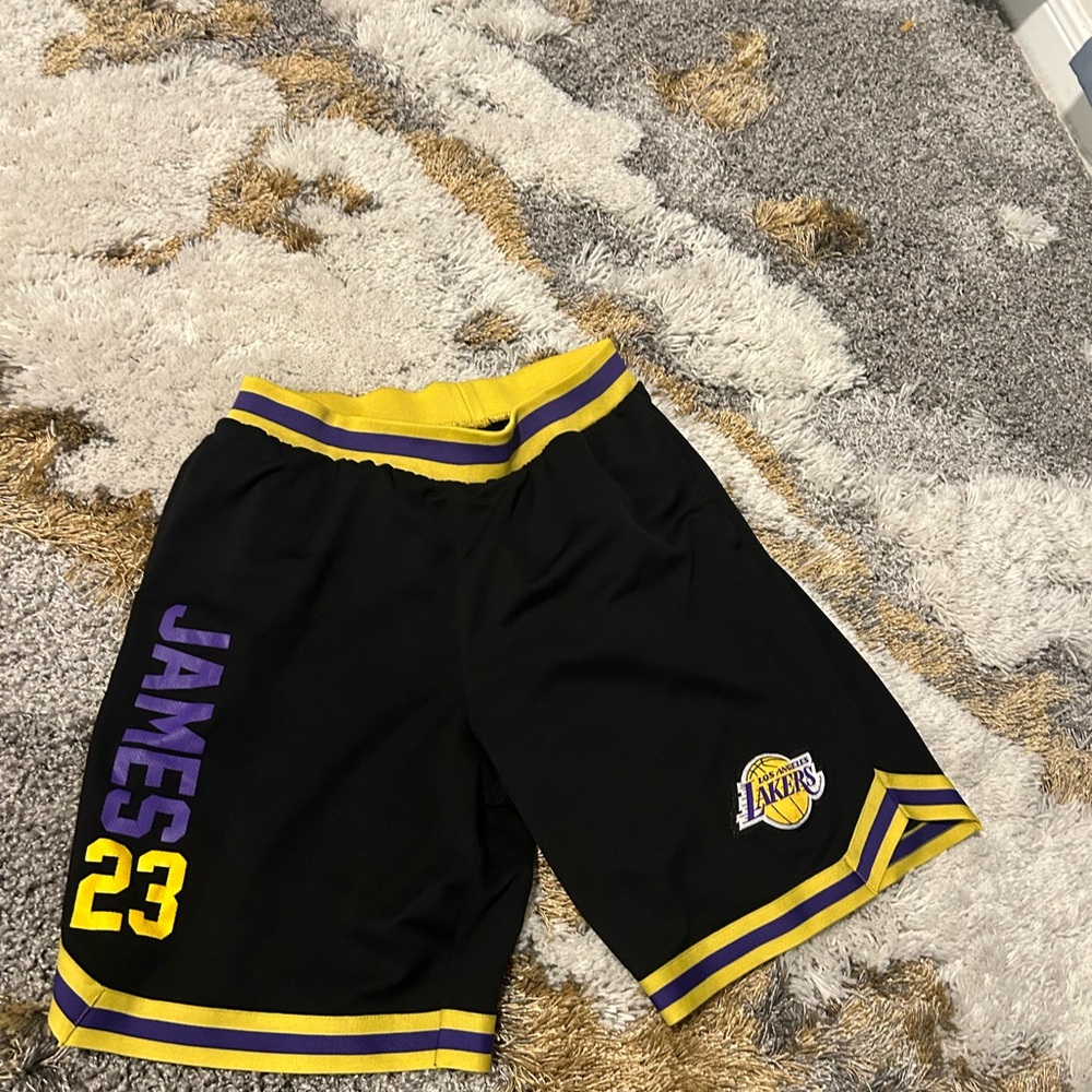 NBA Black and Yellow Large Apparel